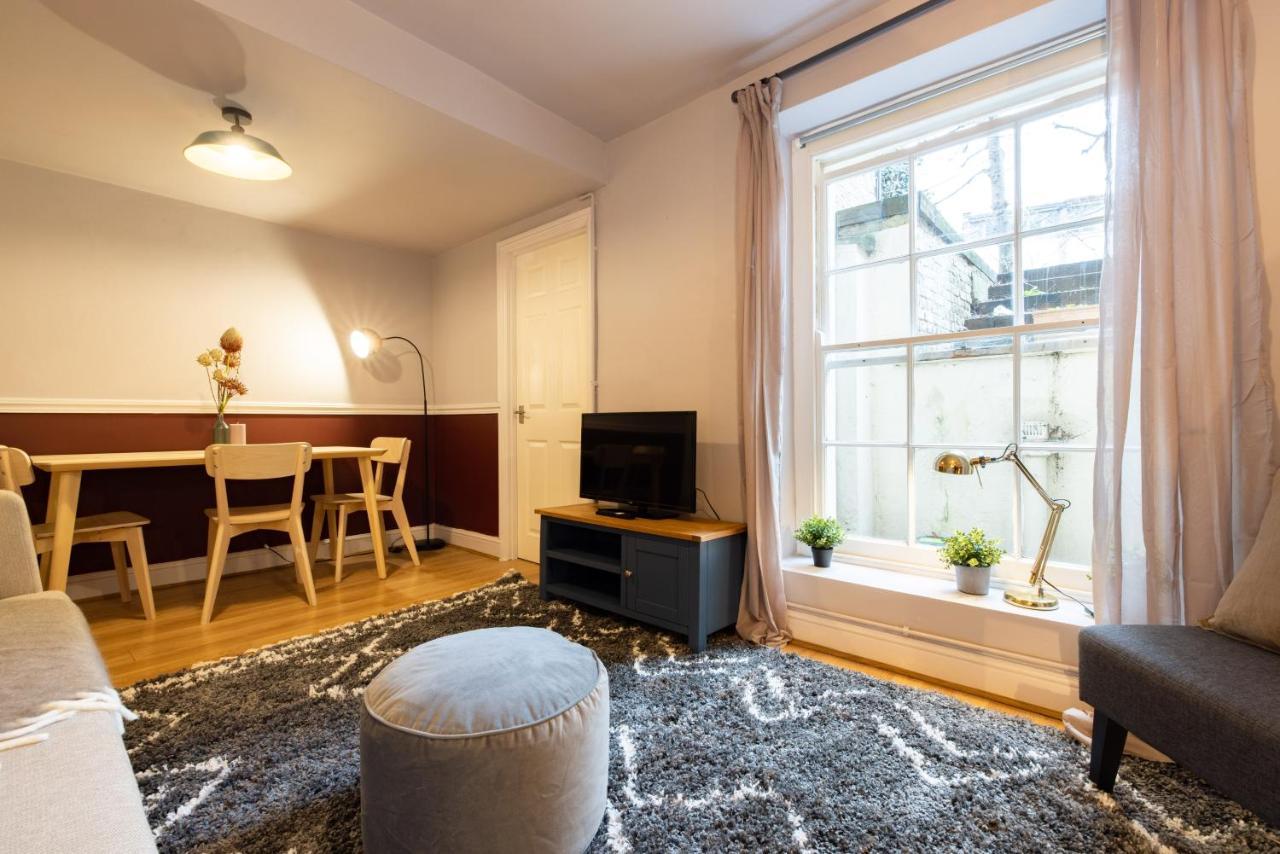 런던 Mornington Crescent 아파트 외부 사진
